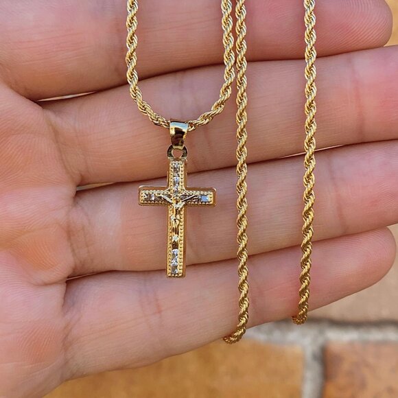 14K Gold Filled Crucifix Necklace 17" Rope Chain Toddler Cadena de Oro Laminado - Picture 3 of 6